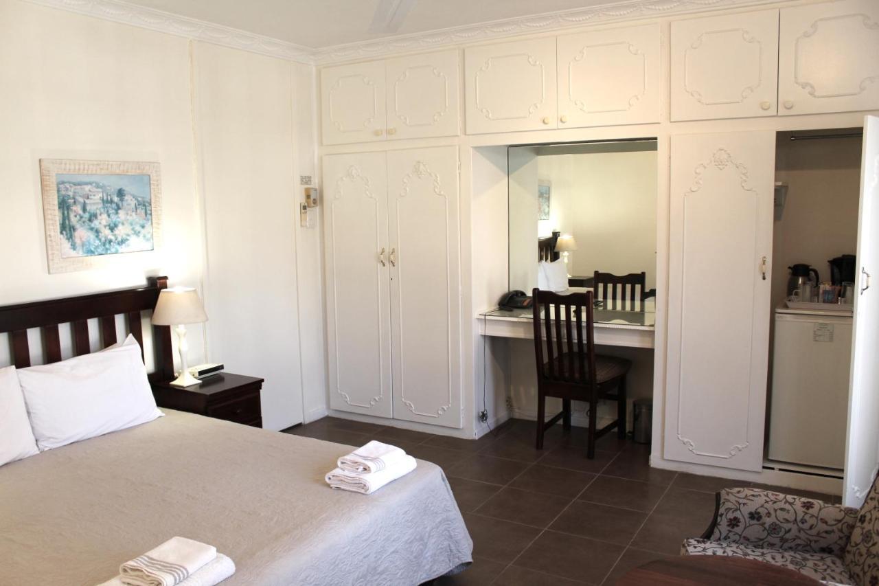 มันดาเลย์ เบด แอนด์ เบรคฟัสท์ แอนด์ คอนเฟอร์เรนซ์ Bed & Breakfast เดอร์บัน ภายนอก รูปภาพ
